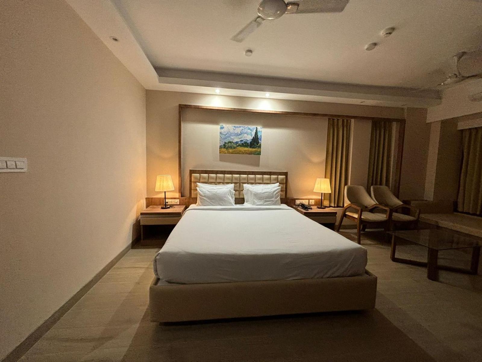 The Pearl Club Resort Shānti Niketan Exterior foto