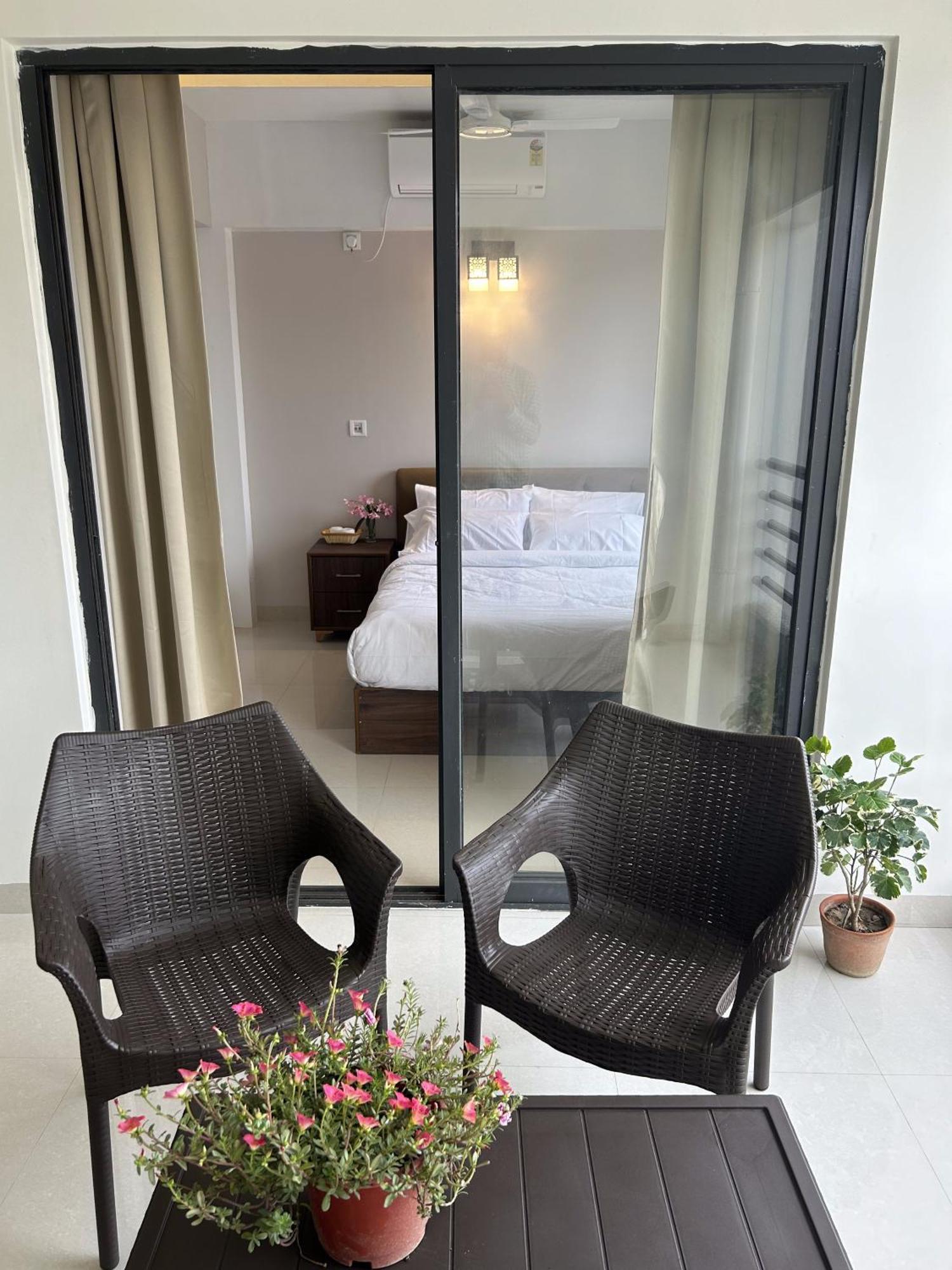 The Pearl Club Resort Shānti Niketan Exterior foto